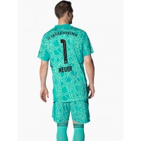 FC Bayern Herren Grüne Torwartshorts 2022-23