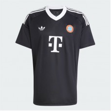 FC Bayern Herren-Ausweichtorwarttrikot 2024 FC Bayern Herren-Ausweichtorwarttrikot 2024