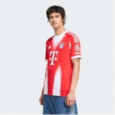 FC Bayern Herren Heimtrikot Authentic 25-26